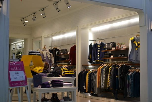 服裝店裝修、服裝店設(shè)計(jì)、服裝店裝修效果圖