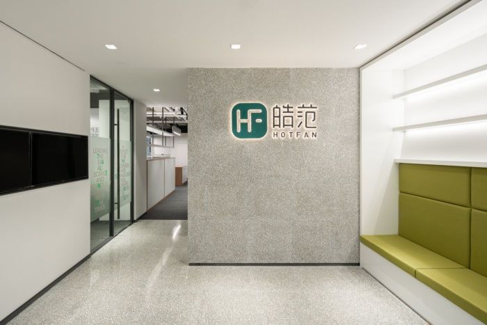 辦公樓裝修設計是找家裝公司還是工裝公司呢?