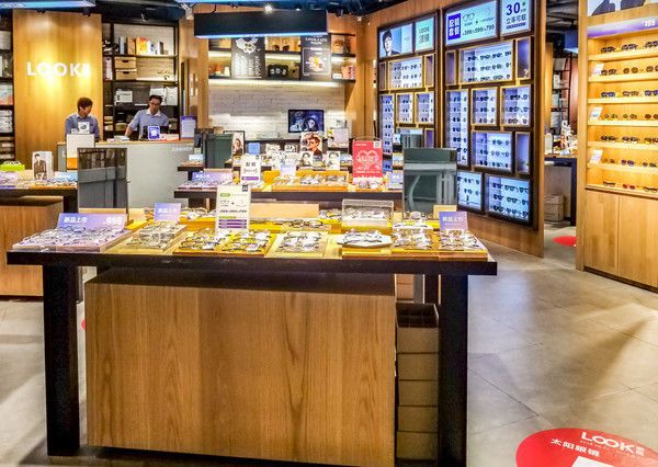 眼鏡店簡單裝修圖片，眼鏡店裝修簡約風格注意的要點