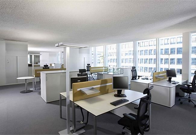 具有白色高級感的合肥辦公室效果搭配