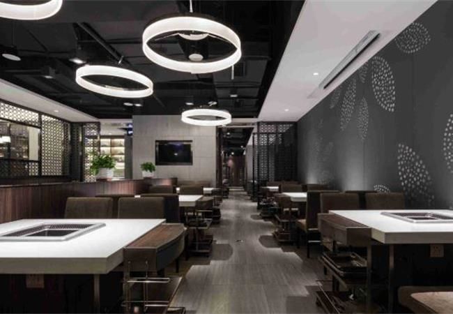 突顯出，合肥火鍋店空間裝修的整體氣質